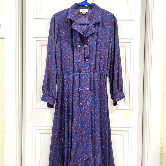 Vintage Long Sleeved Paisley Print Dress with Double Button Front - Picture 1 of 3